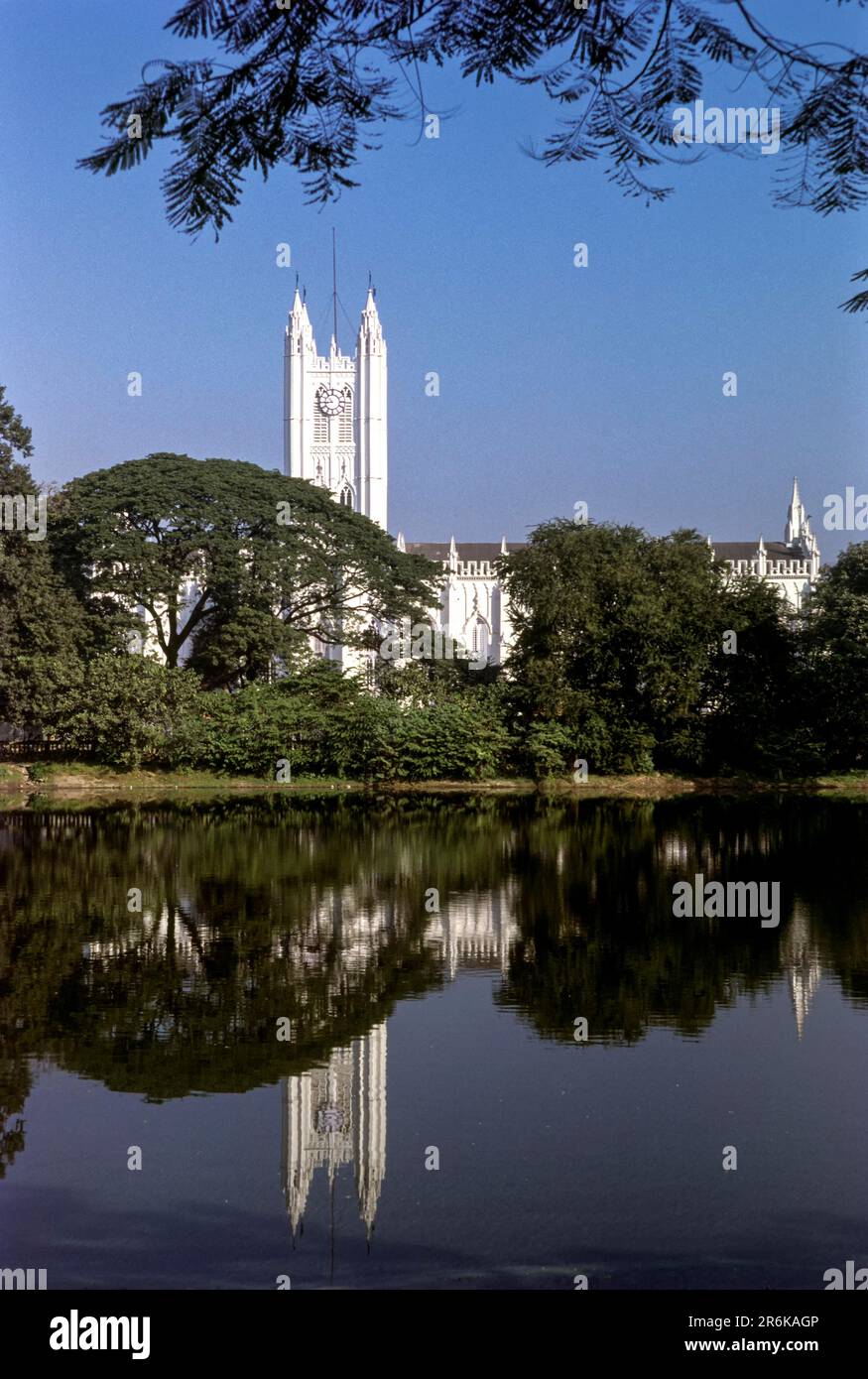 Feux, St. Cathédrale de Paul à Kolkata ou Calcutta, Bengale-Occidental, Inde Banque D'Images