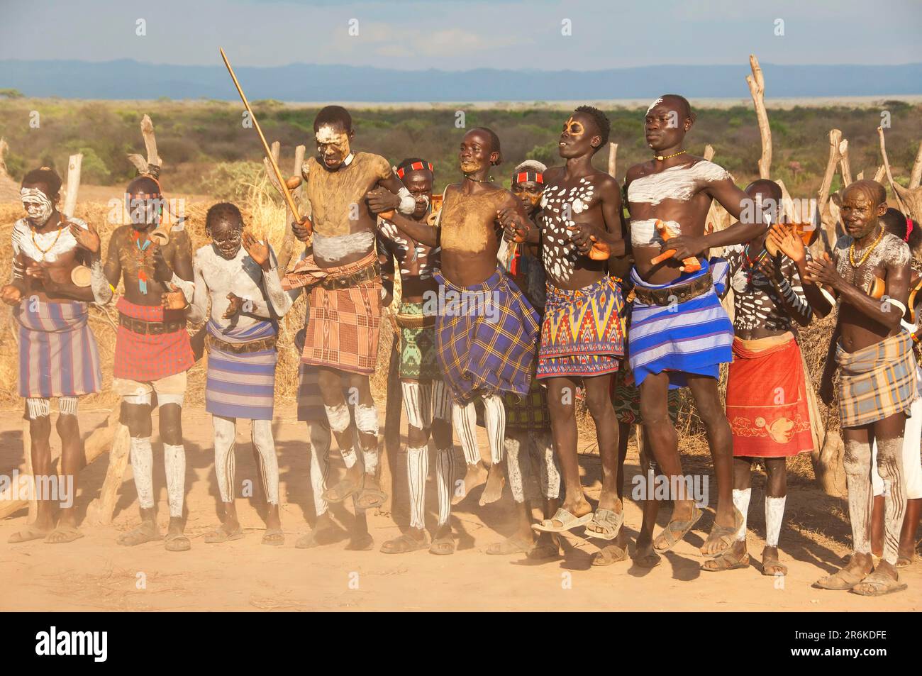 Karo People, cérémonie de danse traditionnelle, Omo Valley, Sud de l'Ethiopie, Karo Banque D'Images