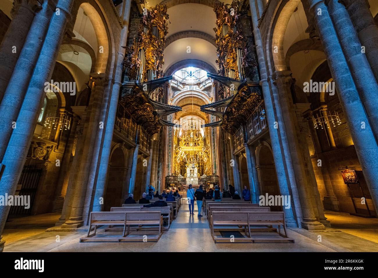 Intérieur de la cathédrale, Saint-Jacques-de-Compostelle, site classé au patrimoine mondial de l'UNESCO, Galice, Espagne, Europe Banque D'Images