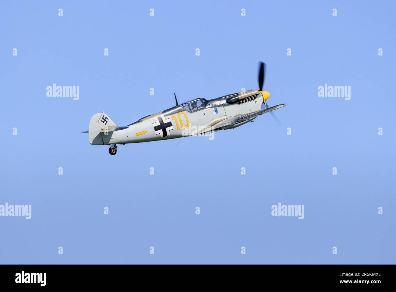 1949 Hispano HA-112 MIL Buchon 'G-AWHK' en avion à Shuttleworth dans le monde Airshow tenu à l'ancien aérodrome de Warden le 4th juin 2023. Banque D'Images