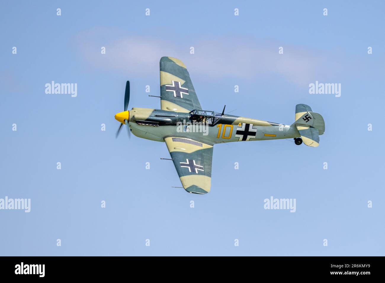 1949 Hispano HA-112 MIL Buchon 'G-AWHK' en avion à Shuttleworth dans le monde Airshow tenu à l'ancien aérodrome de Warden le 4th juin 2023. Banque D'Images