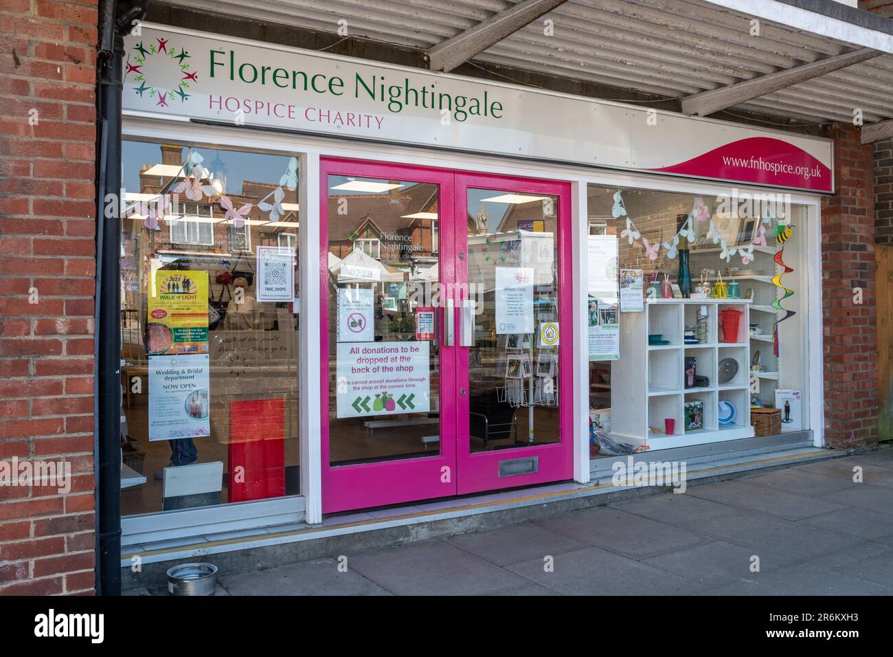 Florence Nightingale Hospice Charity Shop dans le centre-ville de Wendover, Buckinghamshire, Angleterre, Royaume-Uni Banque D'Images