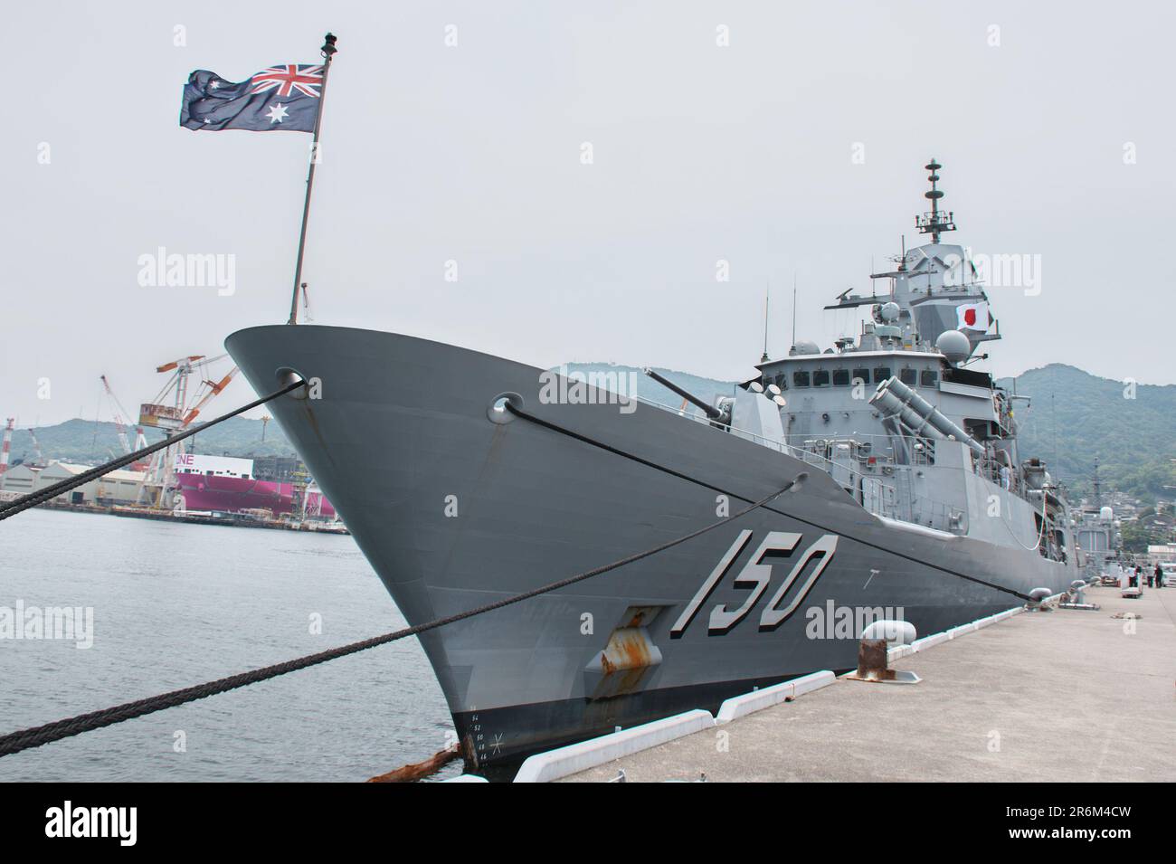 Kure, Japon. 10th juin 2023. Marine royale australienne HMAS Anzac (FFH 150) arrive vendredi à 10 juin 2023, dans la préfecture d'Hiroshima, au Japon, aux activités de la flotte de la Force d'autodéfense maritime du Japon. Photo par Keizo Mori/UPI crédit: UPI/Alay Live News Banque D'Images