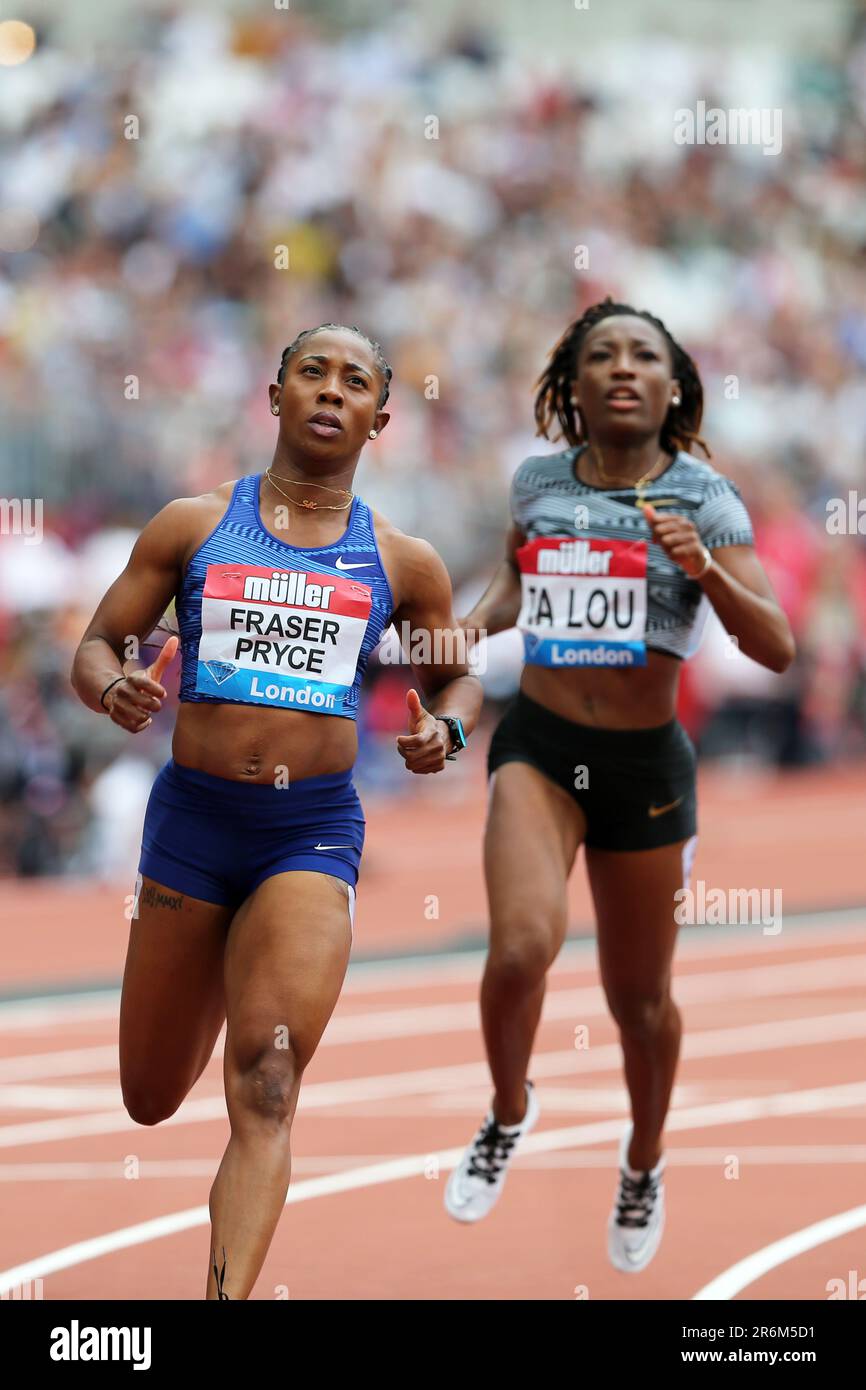 Shelly-Ann FRASER-PRYCE (Jamaïque), Marie-Josée TA LOU (Côte d'Ivoire, Côte d'Ivoire) franchissant la ligne d'arrivée de la finale des femmes de 100m à la Ligue des diamants de l'IAAF de 2019, Jeux d'anniversaire, Parc olympique de la Reine Elizabeth, Stratford, Londres, Royaume-Uni. Banque D'Images