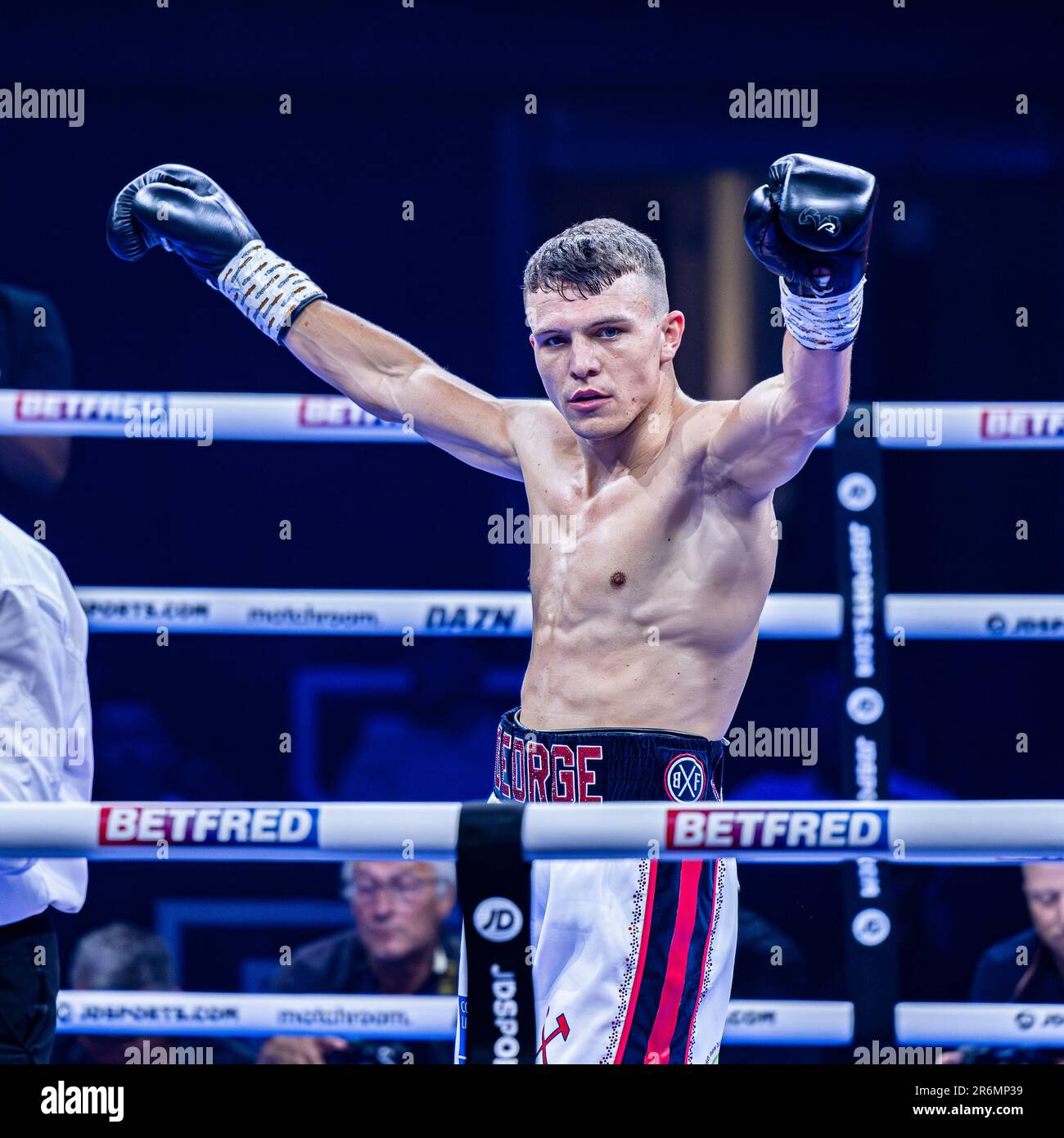 LONDRES, ROYAUME-UNI. 10 juin 2023. George Liddard vs Nikolas Dzurnak ...