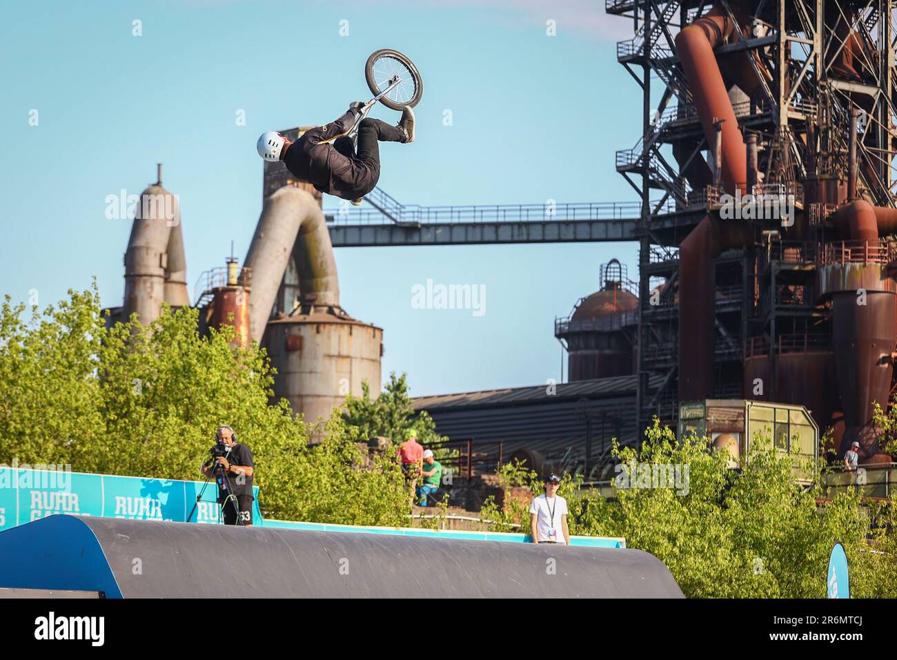 Duisburg, Allemagne 10.06.2023. Qualification pour la finale du BMX Park aux Ruhr Games 23 à Duisburg. Les coureurs ont la chance de se qualifier pour les Jeux Olympiques de Paris 2024. Credit: News NRW / Alamy Live News Banque D'Images