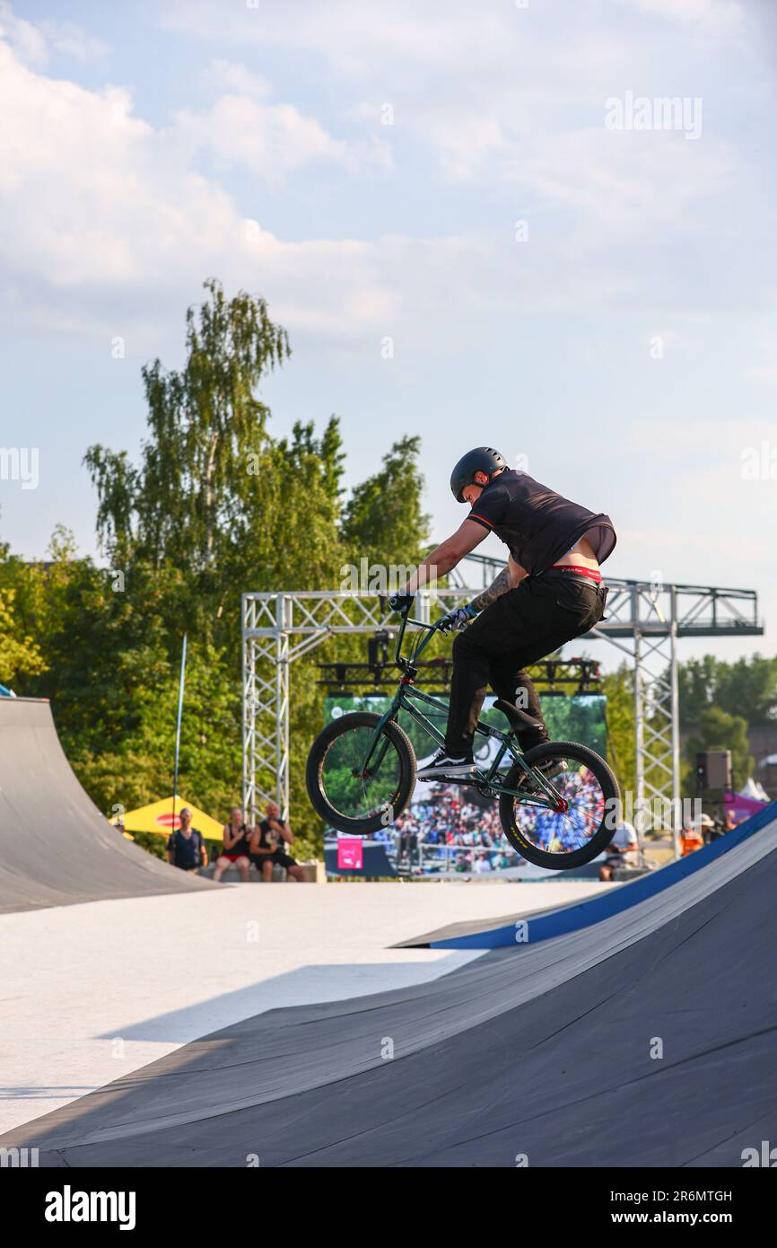 Duisburg, Allemagne 10.06.2023. Qualification pour la finale du BMX Park aux Ruhr Games 23 à Duisburg. Les coureurs ont la chance de se qualifier pour les Jeux Olympiques de Paris 2024. Credit: News NRW / Alamy Live News Banque D'Images