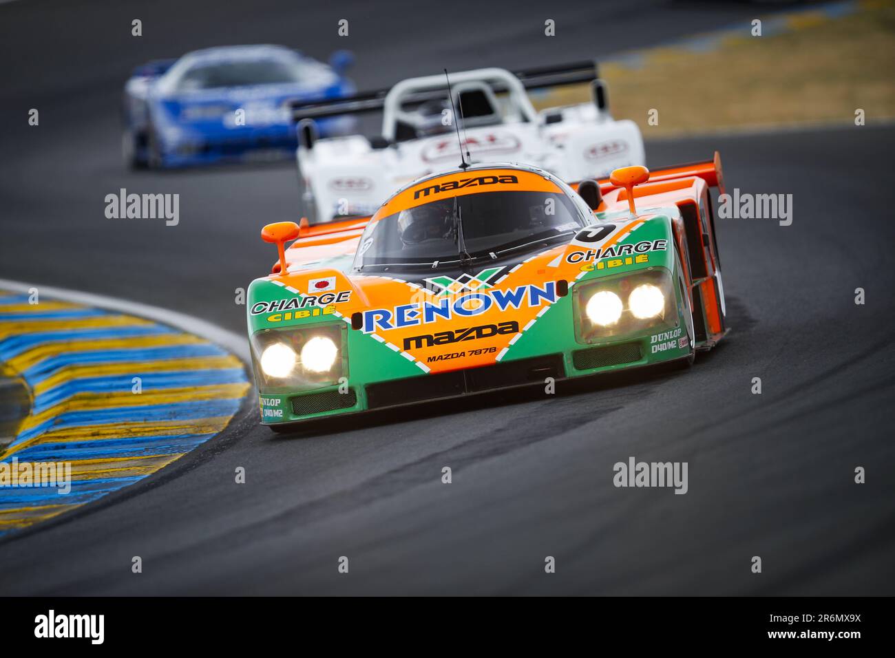 Le Mans, France. 10th juin 2023. Pilote Mazda 787B par Volker Weidler, Johnny Herbert et Bertrand Gachot, vainqueur du Mans 1991 lors de la parade précédant les 24 heures du Mans 2023 sur le circuit des 24 heures du Mans de 10 juin au 11, 2023 au Mans, France - photo : Joao Filipe/DPPI/LiveMedia crédit: Agence de photo indépendante/Alay Live News Banque D'Images