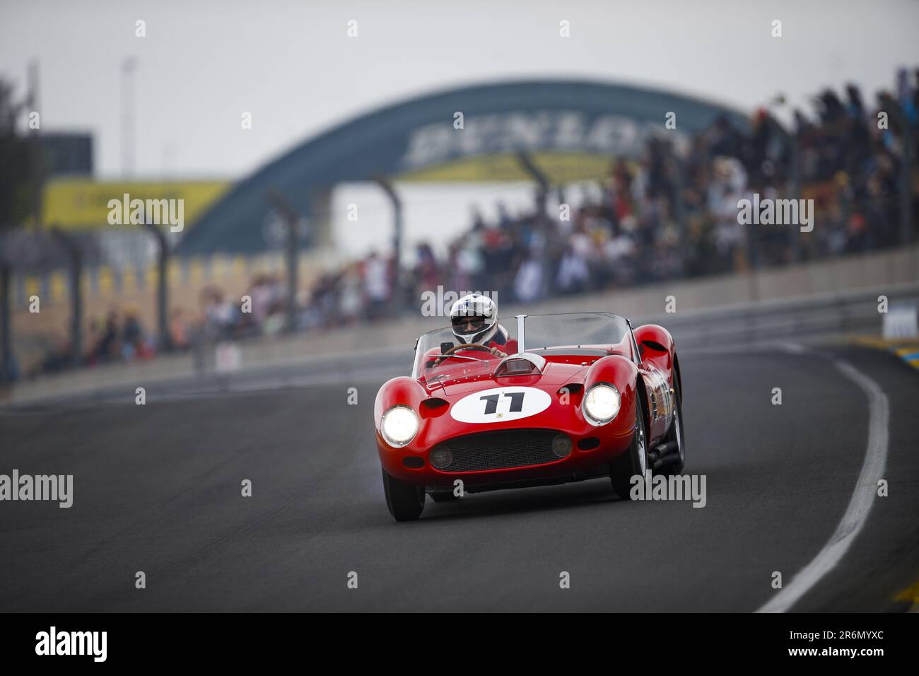 Le Mans, France. 10th juin 2023. Ferrari 166M conduit bt Peter Mitchell-Thomson et Luigi Chinetti, vainqueur du Mans 1949 lors de la parade précédant les 24 heures du Mans 2023 sur le circuit des 24 heures du Mans de 10 juin à 11, 2023 au Mans, France - photo: Joao Filipe/DPPI/LiveMedia crédit: Agence photo indépendante/Alamy Live News Banque D'Images
