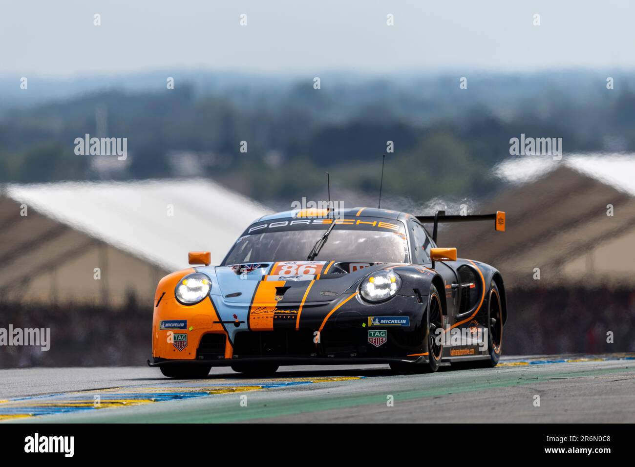 Le Mans, France. 10th juin 2023. 86 WAINWRIGHT Michael (gbr), PERA Riccardo (ita), BARKER Benjamin (gbr), GR Racing, Porsche 911 RSR - 19, action pendant les 24 heures du Mans 2023 sur le circuit des 24 heures du Mans de 10 juin à 11, 2023 au Mans, France - photo Alexandre Guilleraumot/DPPI crédit: DPPI Media/Alamy Live News Banque D'Images