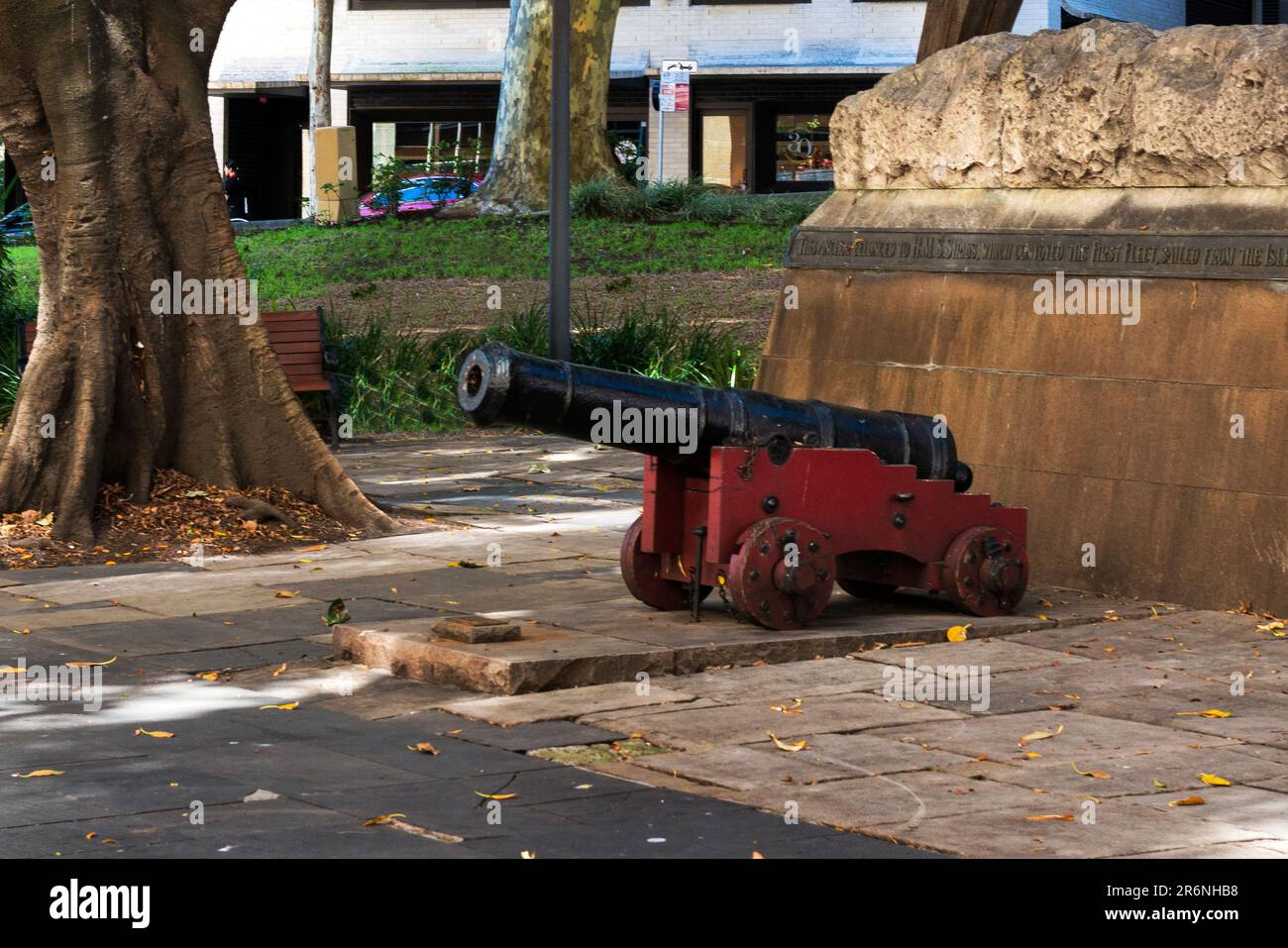 Canon en bronze du HMS Sirius, navire amiral de la première flotte, Macquarie place Park, Sydney, Australie Banque D'Images