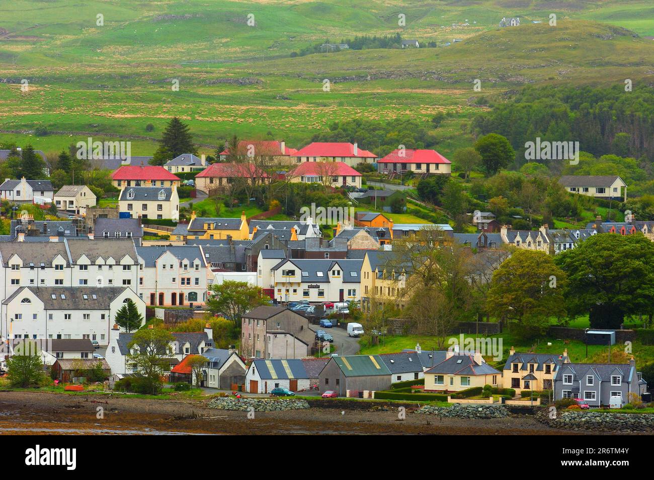 Vue sur Portree, île de Skye, Highlands, Écosse, Royaume-Uni Banque D'Images