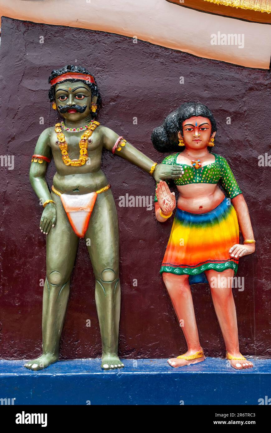 Temple de gardien de village de mari et femme tzigane à Moolankudi, Pudukkottai, Tamil Nadu, Inde du Sud, Inde, Asie Banque D'Images
