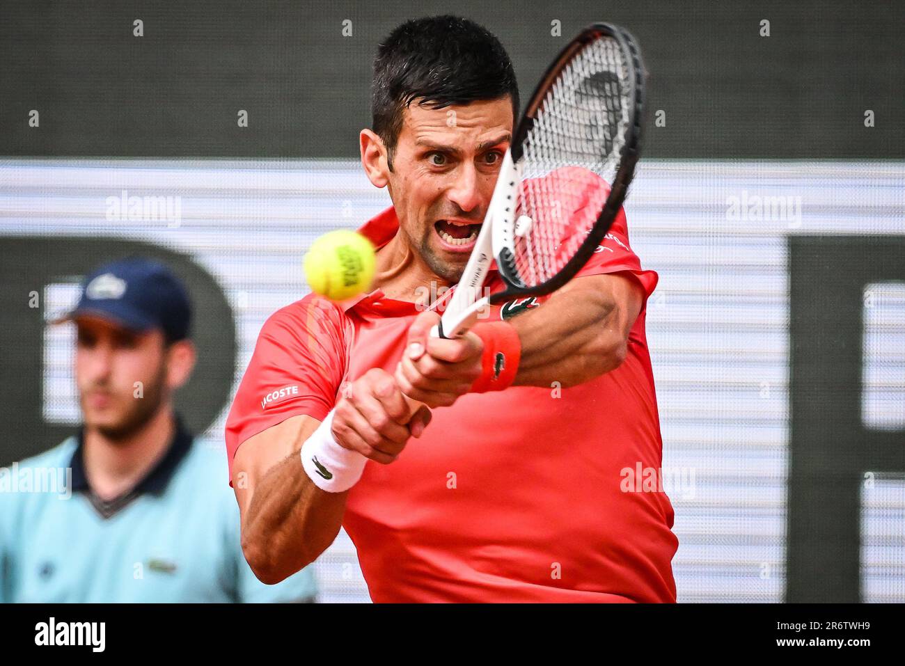 11 juin 2023, France : Novak DJOKOVIC de Serbie au cours de la quinzième  journée de Roland-Garros 2023, tournoi de tennis Grand Slam, sur 11 juin  2023 au stade Roland-Garros à Paris,