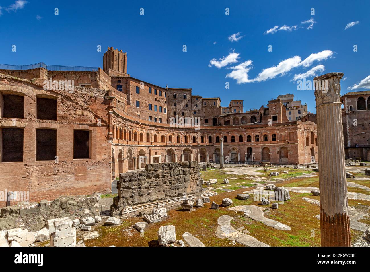 Marché de Trajan un grand complexe de ruines dans la ville de Rome, Italie, situé sur la via dei Fori Imperiali, Rome, Italie Banque D'Images