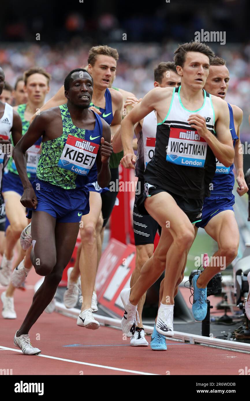 Jake WIGHTMAN (Grande-Bretagne), Vincent KIBET (Kenya) participant à la finale du mille Emsley Carr à la 2019, IAAF Diamond League, Jeux d'anniversaire, Parc olympique Queen Elizabeth, Stratford, Londres, Royaume-Uni. Banque D'Images