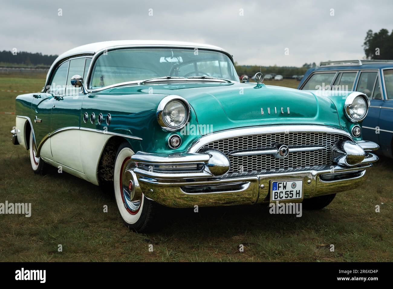 1955 buick century sedan Banque de photographies et d’images à haute ...