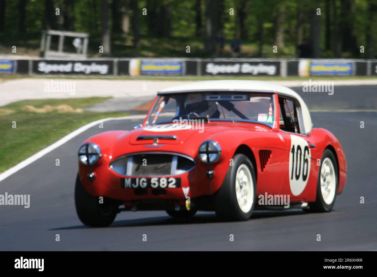 SVRA (Sportcar Vintage Racing Association) au Road America Sports car course à Elkhart Lake, Wisconsin, États-Unis Banque D'Images