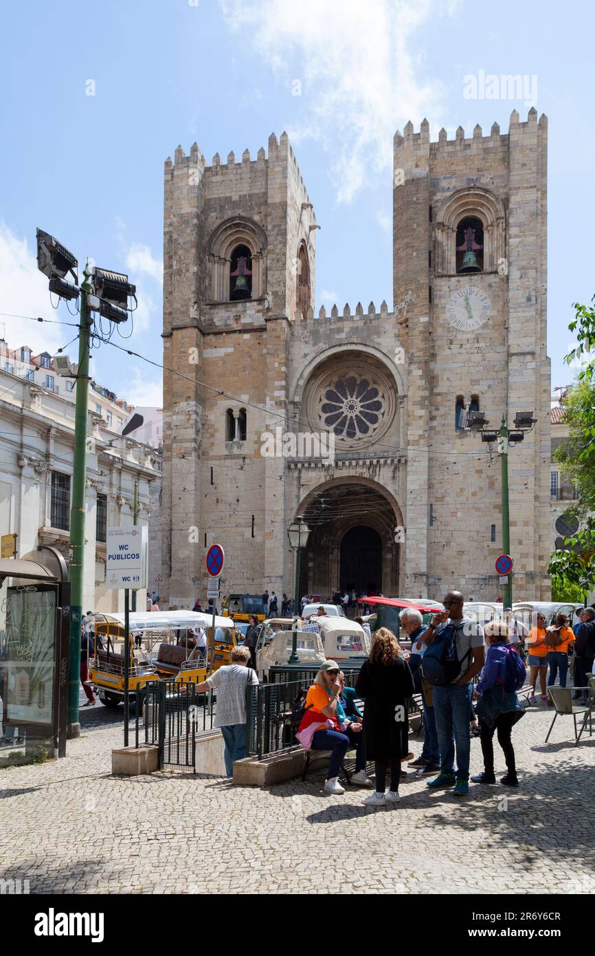 Lisbonne, Portugal - 02 juin 2018 : la cathédrale Sainte Marie majeure, souvent appelée la cathédrale de Lisbonne ou simplement la Sé, est une cathédrale catholique romaine et Banque D'Images