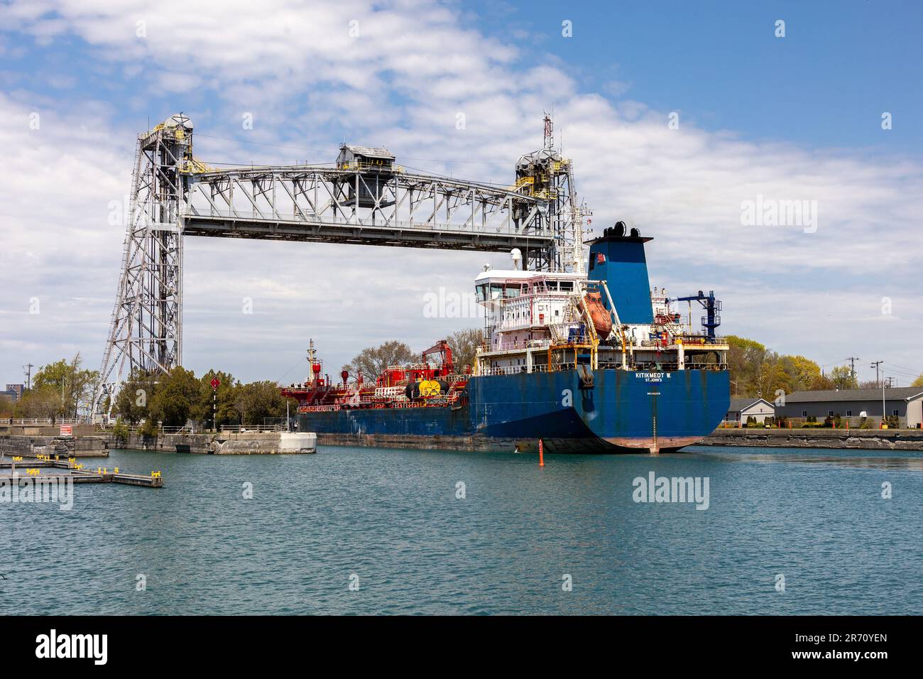 Navire KITIKMEOT W navires-citernes de produits chimiques et pétroliers entrant dans le canal Welland à Port Colborne Ontario Canada 11 mai 2023 sous la ligne Clarence Banque D'Images