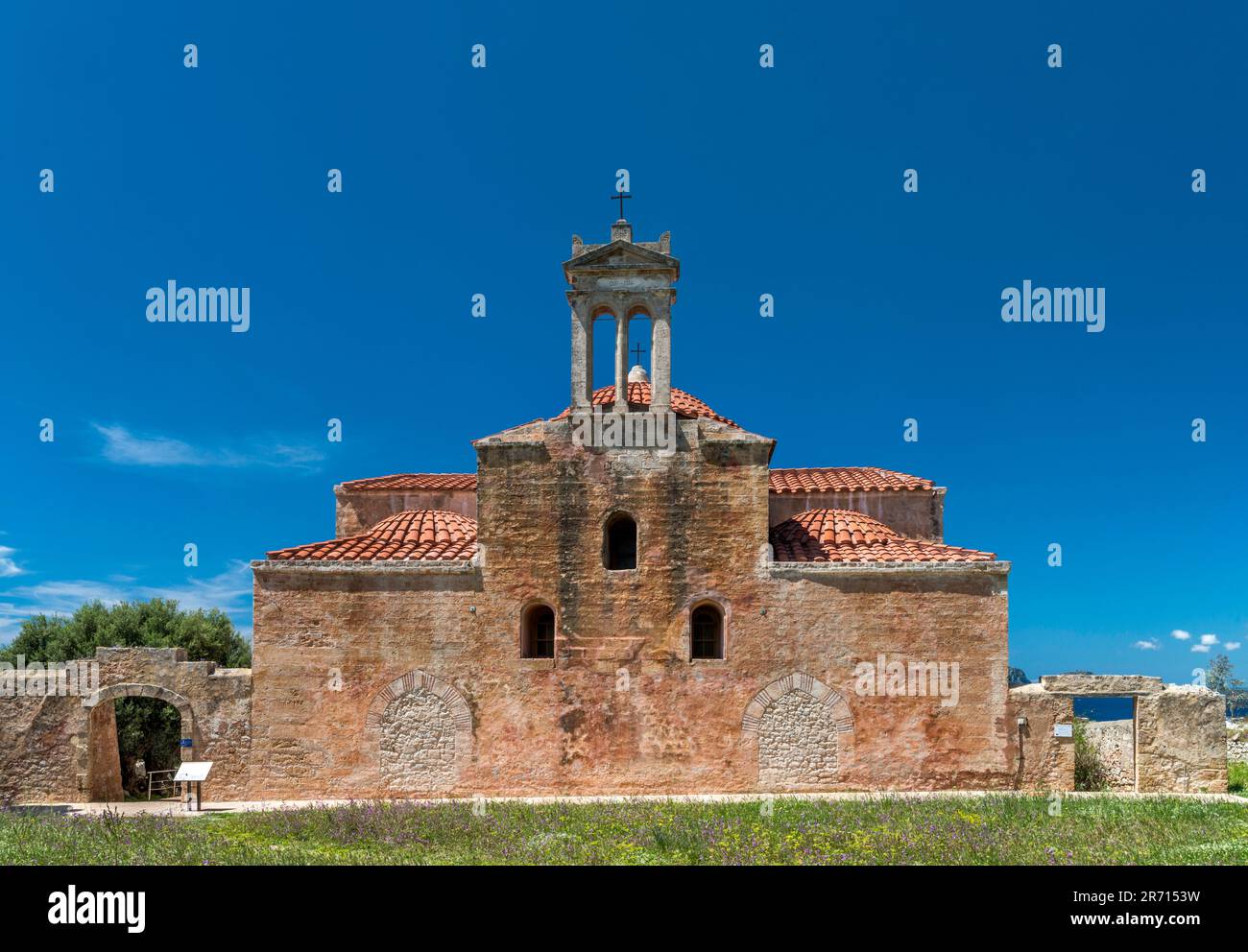 Église de la Transfiguration du Sauveur, ancienne mosquée, à la citadelle de Niokastro (nouveau château de Navarino), 16th siècle, à Pylos, Péloponnèse, Grèce Banque D'Images