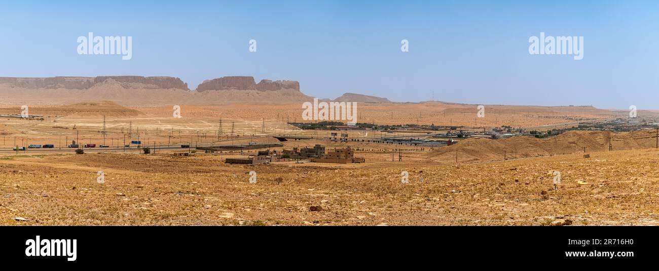 Autoroute dans Muzahmiyah - panorama Banque D'Images