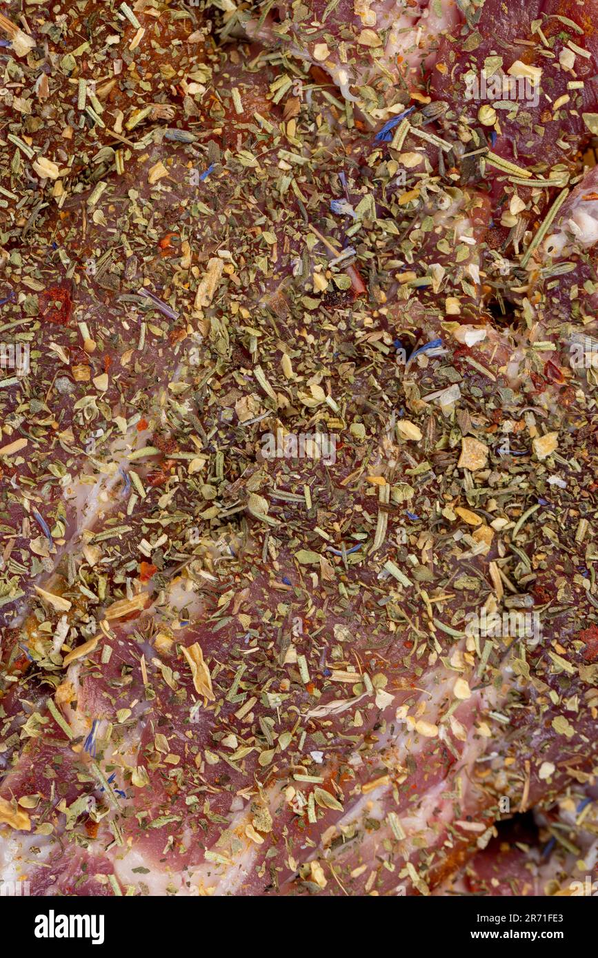 Viande De Porc Conservé Dans Le Sel La Viande De Porc Biologique 21 Morceaux de viande de porc marinés avec des épices et du sel, col de