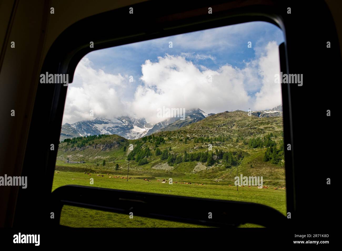 La Suisse, dans le canton de Grisons, Bernina Express, vue de la fenêtre Banque D'Images