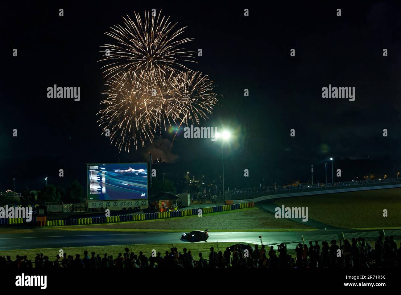 Le Mans, France. 10th juin 2023. 88 TINCKNELL Harry (gbr), IRIBE Brendan (etats-unis), MILLROY Oliver (gir), Proton Competition, Porsche 911 RSR - 19, action pendant les 24 heures du Mans 2023 sur le circuit des 24 heures du Mans de 10 juin à 11, 2023 au Mans, France - photo Alexandre Guillaumot/DPPI crédit: DPPI Media/Alamy Live News Banque D'Images