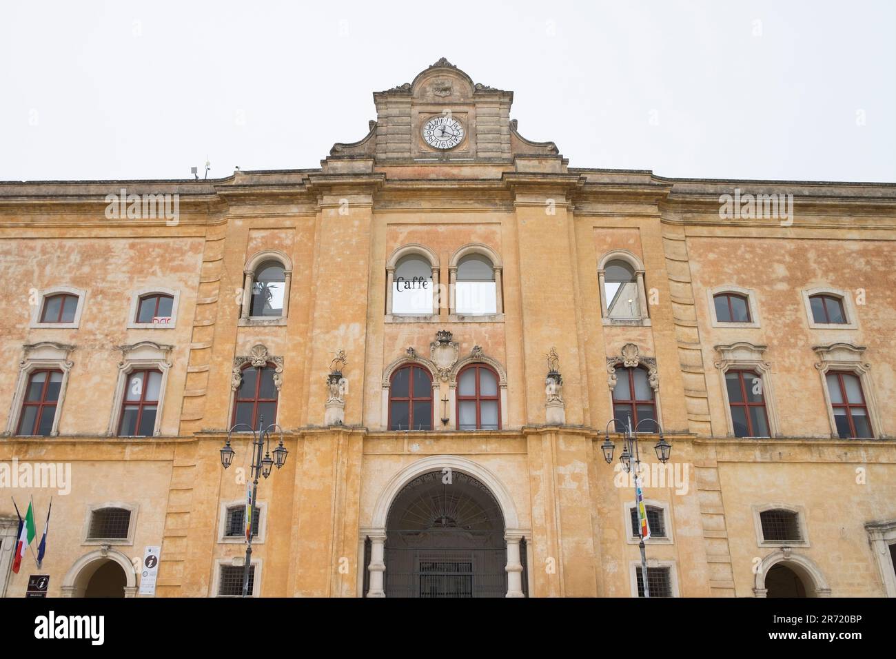 Palazzo dell'annunziata. piazza vittorio veneto. matera Banque D'Images