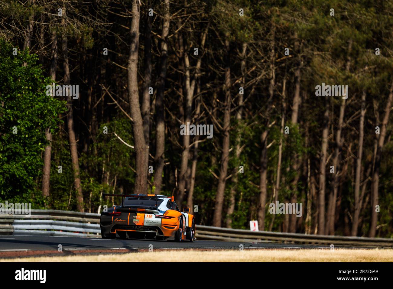 Le Mans, France. 11th juin 2023. 86 WAINWRIGHT Michael (gbr), PERA Riccardo (ita), BARKER Benjamin (gbr), GR Racing, Porsche 911 RSR - 19, action, pendant les 24 heures du Mans 2023 sur le circuit des 24 heures du Mans de 10 juin à 11, 2023 au Mans, France - photo Florent Gooden/DPPI crédit: DPPI Media/Alamy Live News Banque D'Images