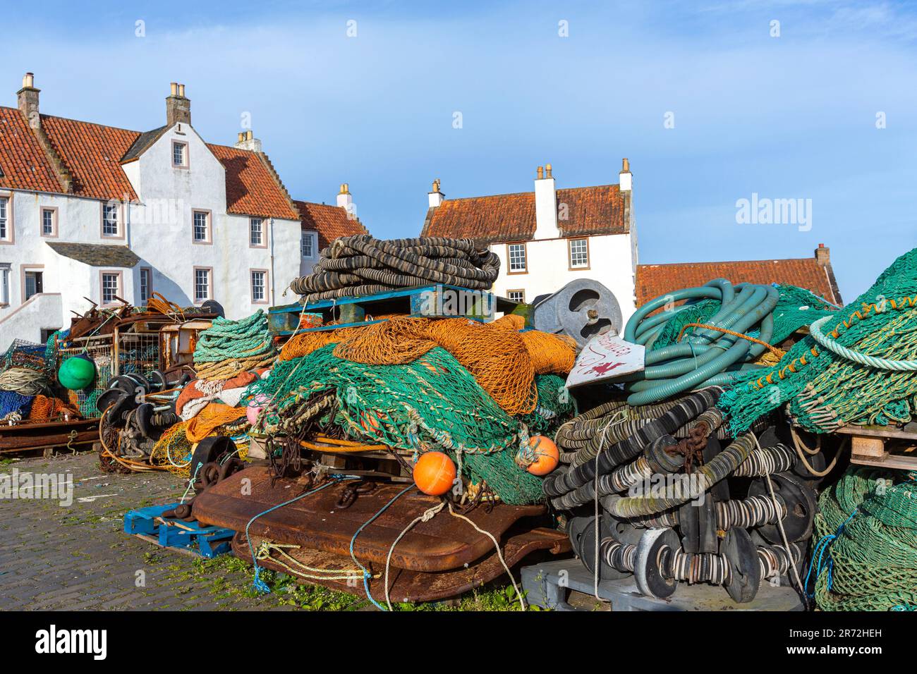 Gyles House and Fishing net, Pittenweem, village de pêcheurs, Fife, Écosse, ROYAUME-UNI Banque D'Images