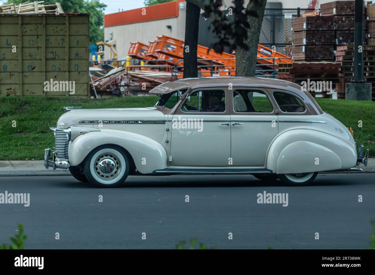 Une berline Master Deluxe 4 portes 1940 de Chevrolet au North Modesto Kiwanis American Graffiti car Show & Festival Banque D'Images