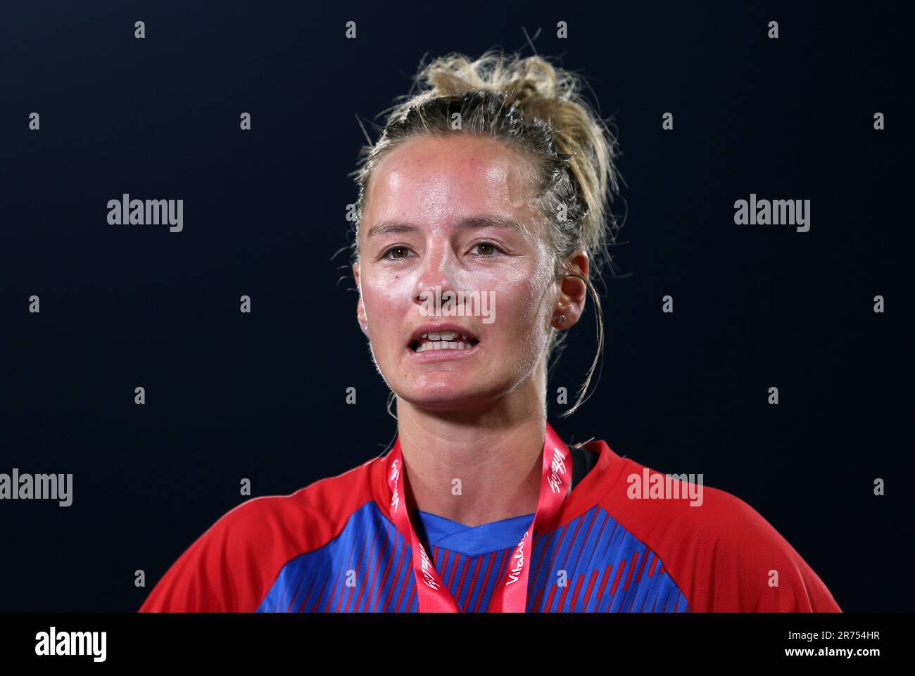 Photo du dossier datée du 14-07-2021 de Danni Wyatt, qui semble déjoué pour un rôle d'ouvreur de ton en T20s et un poste dans l'ordre intermédiaire dans ODIS. A fait plus de 100 apparitions dans les deux formats de balle blanche et bien que pas aussi cohérente qu'elle aurait pu l'aimer, La batte peut être un jongleur si on lui laisse entrer dans sa foulée. L'Australie a découvert que c'était difficile à réaliser, alors qu'elle a fait un 56-ball T20 cents contre eux à Canberra en novembre 2017. Date de publication : mardi 13 juin 2023. Banque D'Images