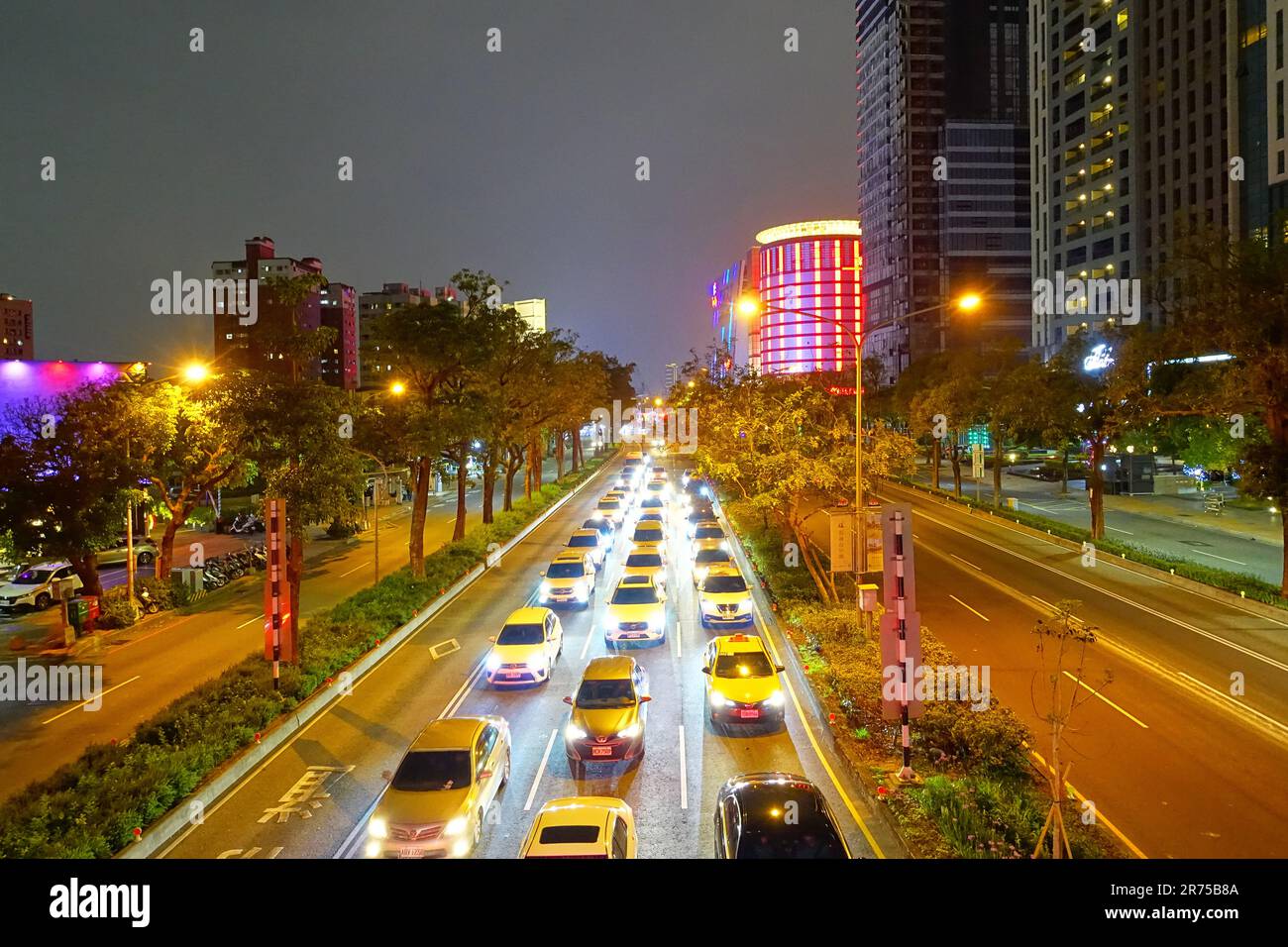 Embouteillage la nuit dans la ville, Taiwan, Taipeh Banque D'Images