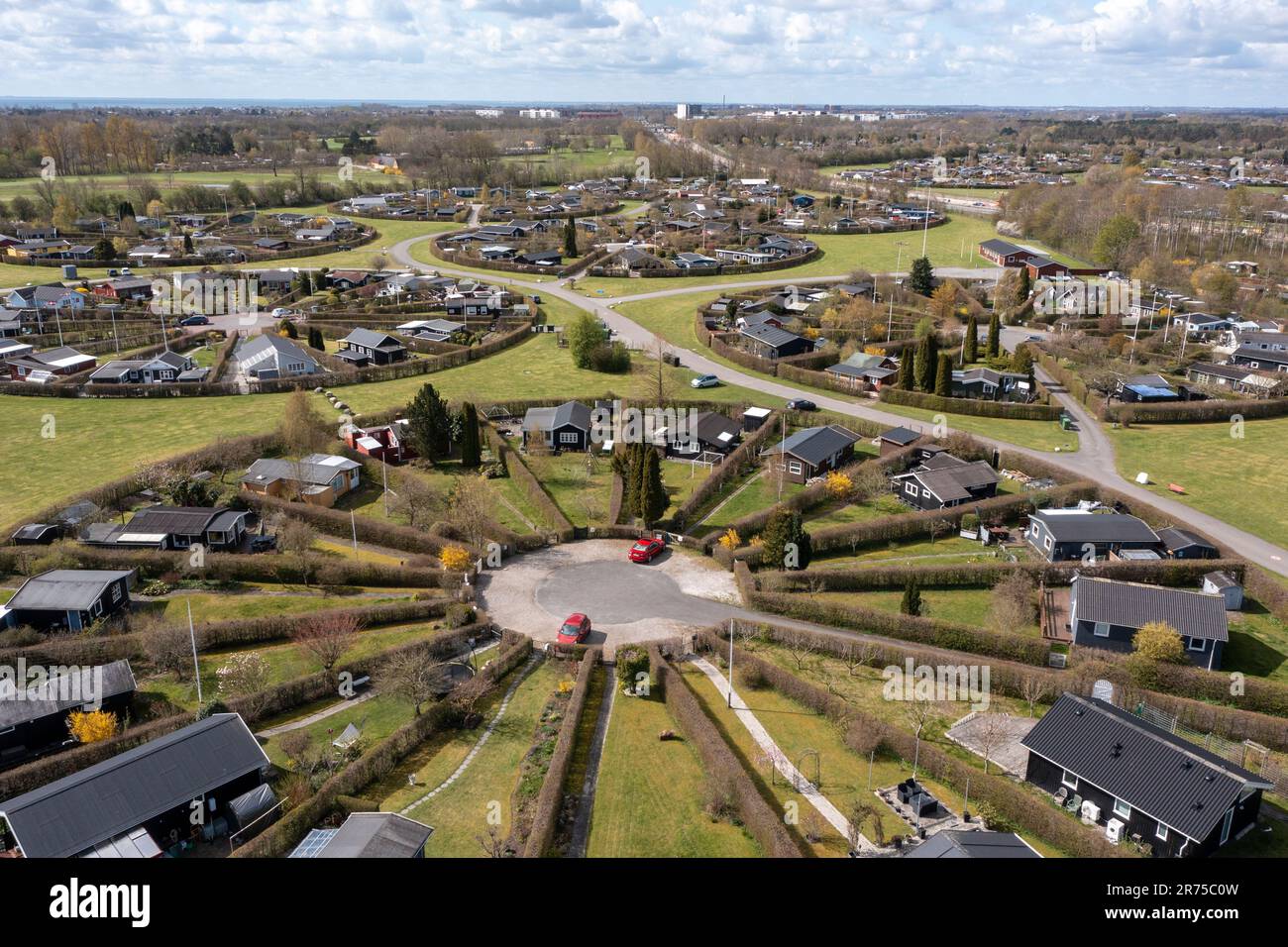Round Gardens Brondby Haveby, près de Copenhague, exposé en 1960s à un design par l'architecte de paysage Erik Mygind, également connu sous le nom de Brondby Garden City, Brondby, Danemark. Banque D'Images
