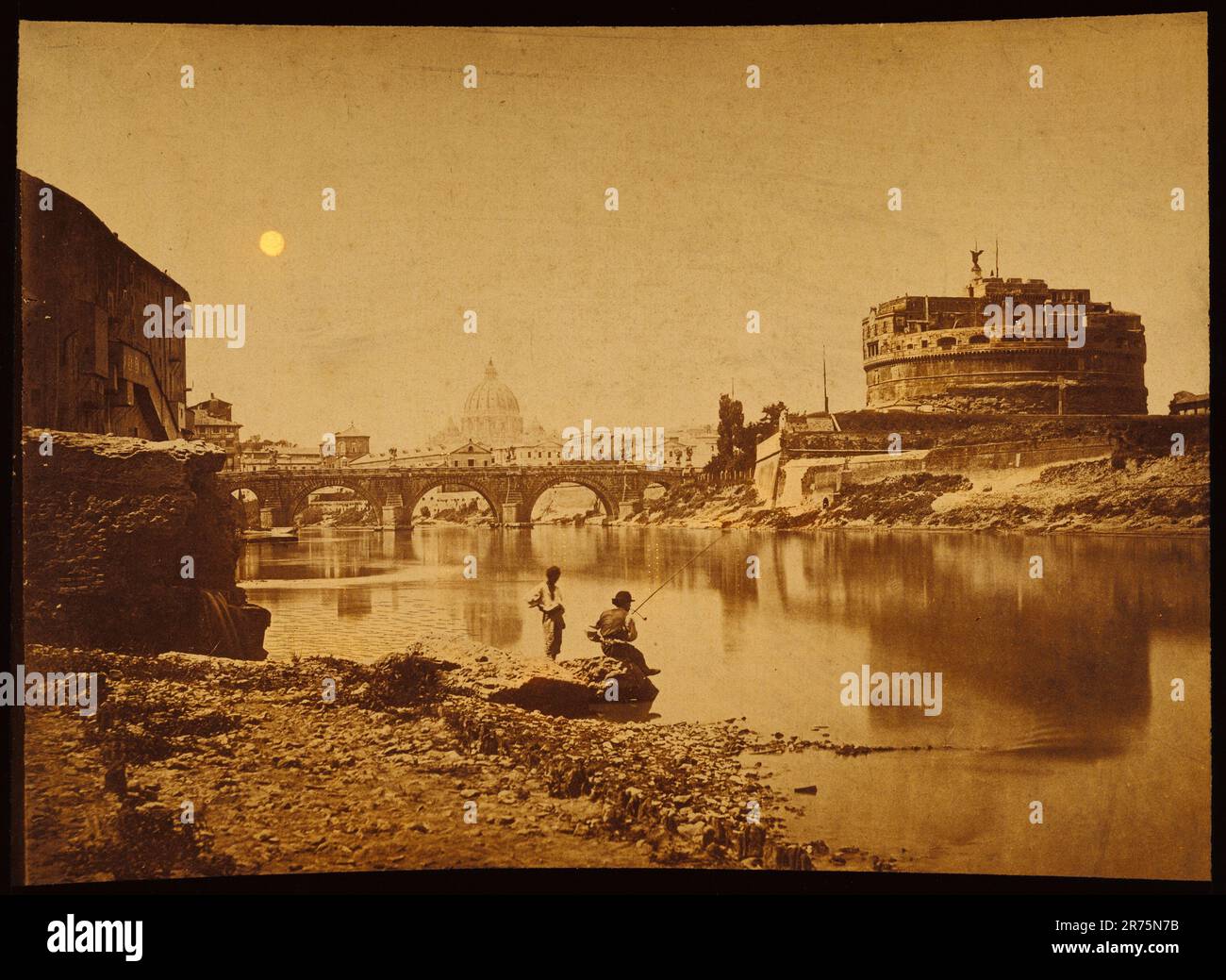 Tiber River, vue de Rome ; Altobelli & Molins (italien, actif jusqu'en 1865) ; environ 1860–1885 ; imprimé argentique albumine ; 24,5 × 24 cm Banque D'Images
