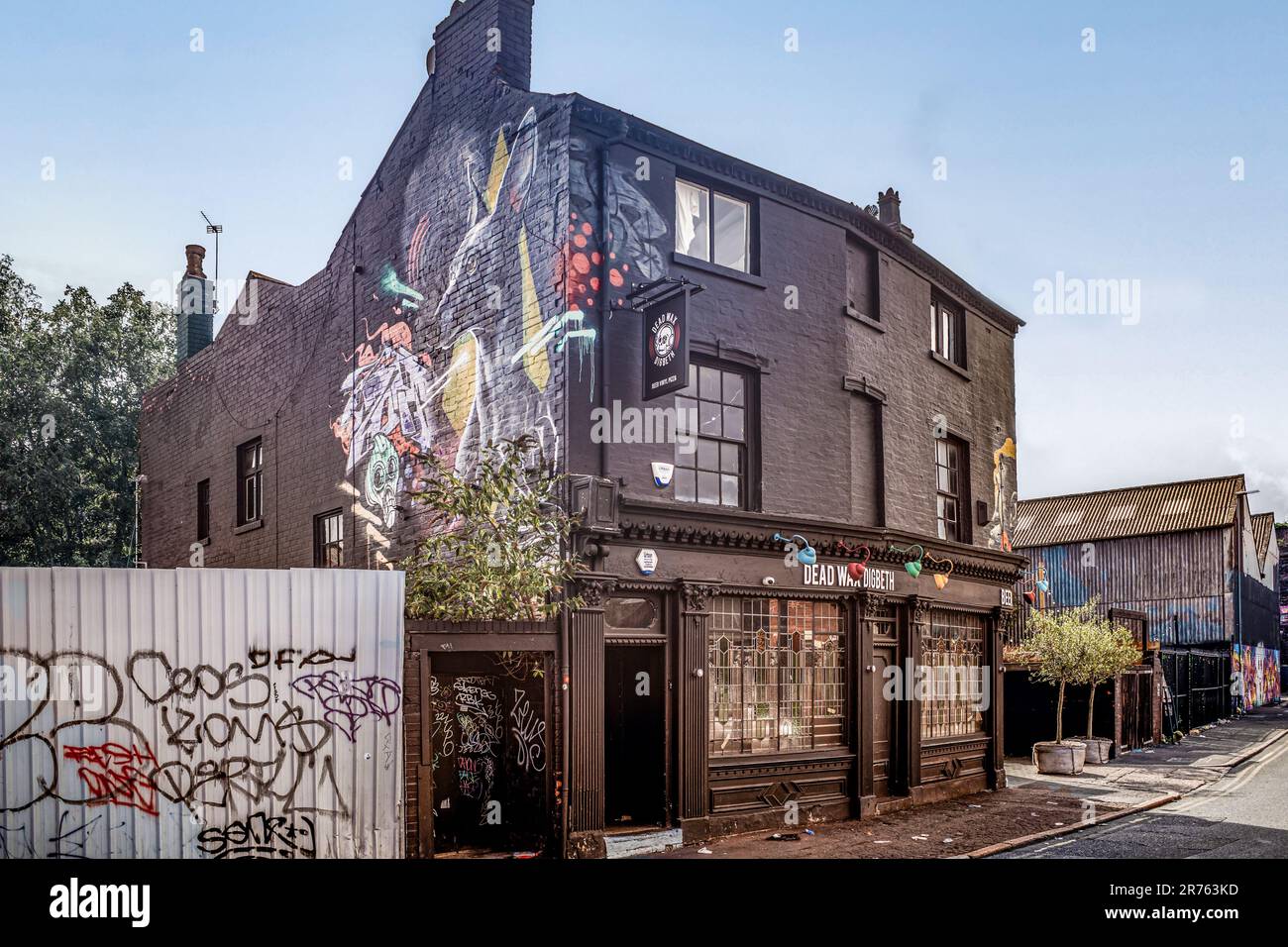 Dead Wax est un pub populaire de Digbeth. Il propose un lieu de musique live, des bières artisanales et des morceaux de DJ provenant d'une vaste collection de disques vinyles. Banque D'Images