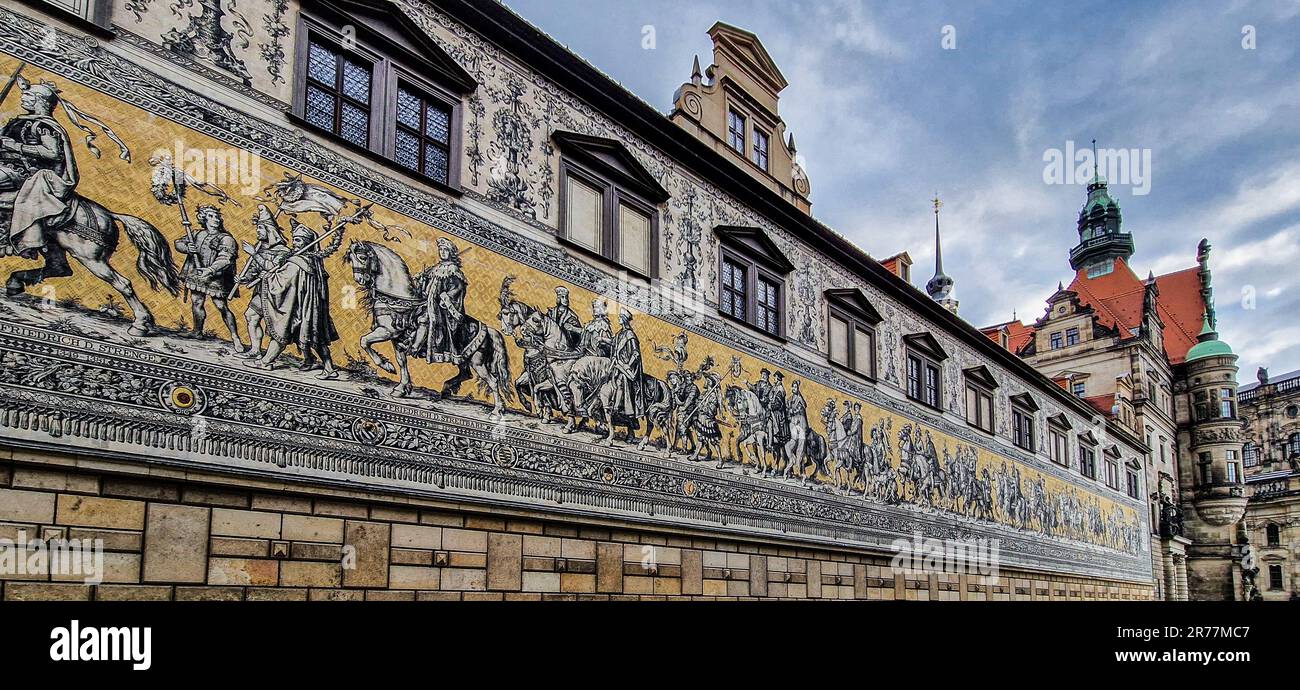 Procession du mur mural des Princes, Furstenzug à Dresde, Saxe en Allemagne Banque D'Images
