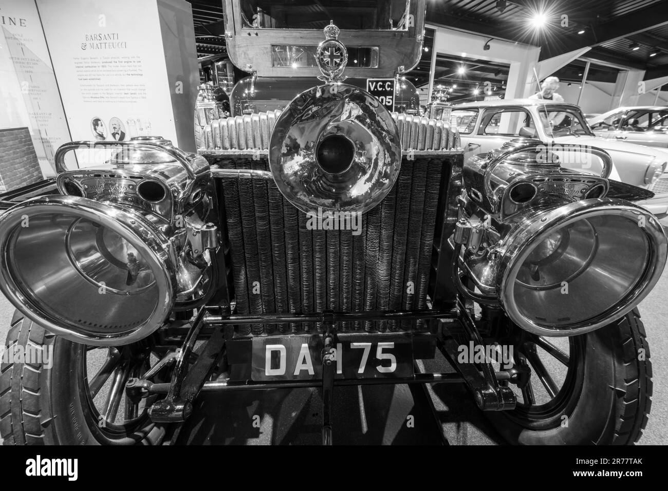 Sparkford.Somerset.United Kingdom.26 mars 2023.A 1905 la limousine haut amovible Daimler est exposée au musée de l'automobile Haynes, dans le Somerset Banque D'Images