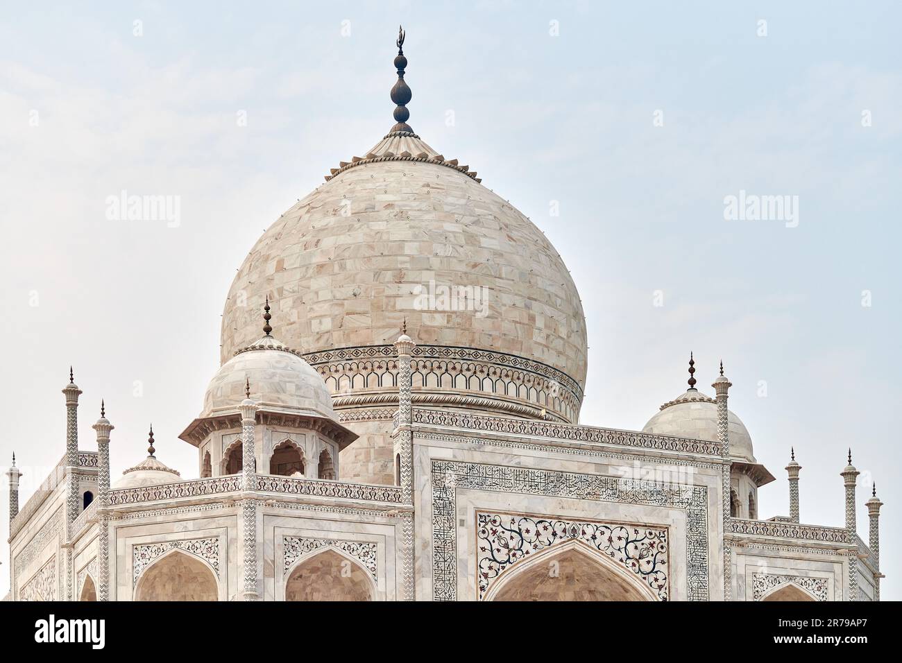 Gros plan Taj Mahal dôme mausolée en marbre blanc point de repère à