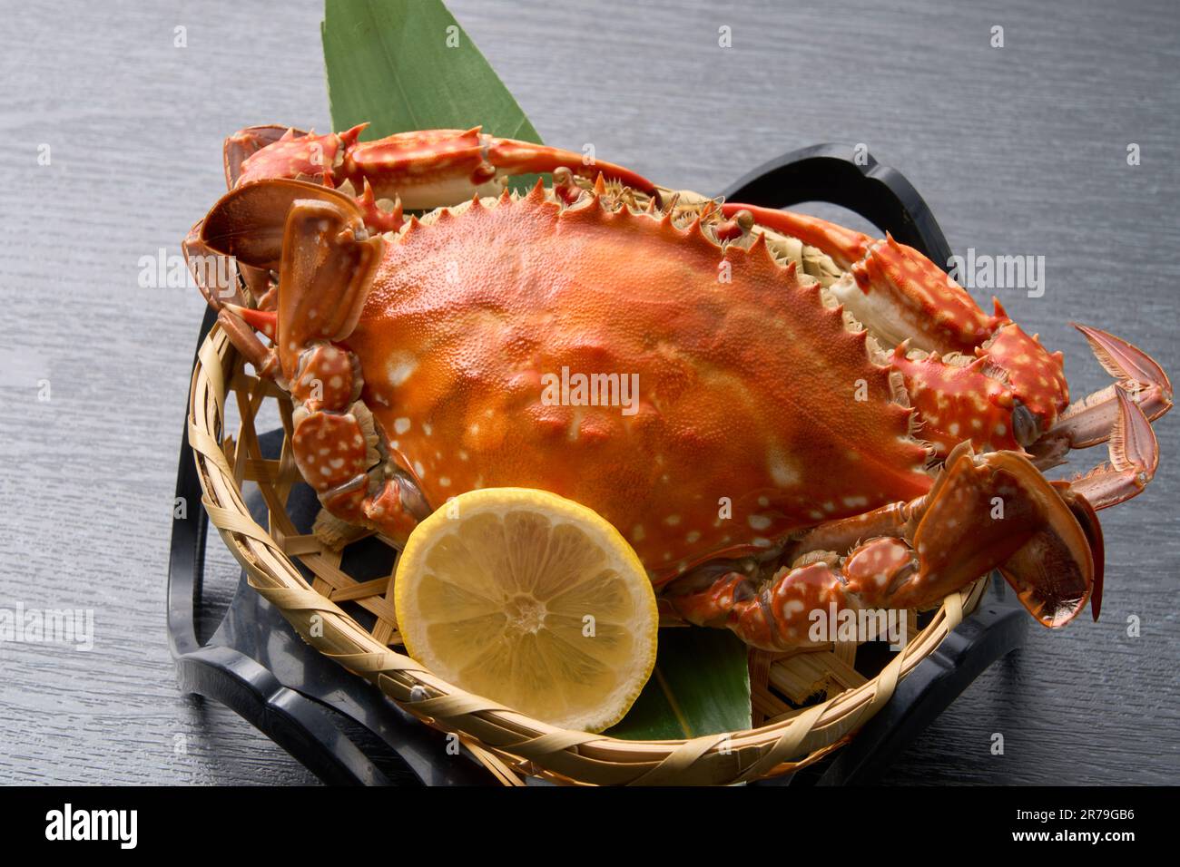 Cuisine japonaise, crabe migrateur à l'eau salée Banque D'Images