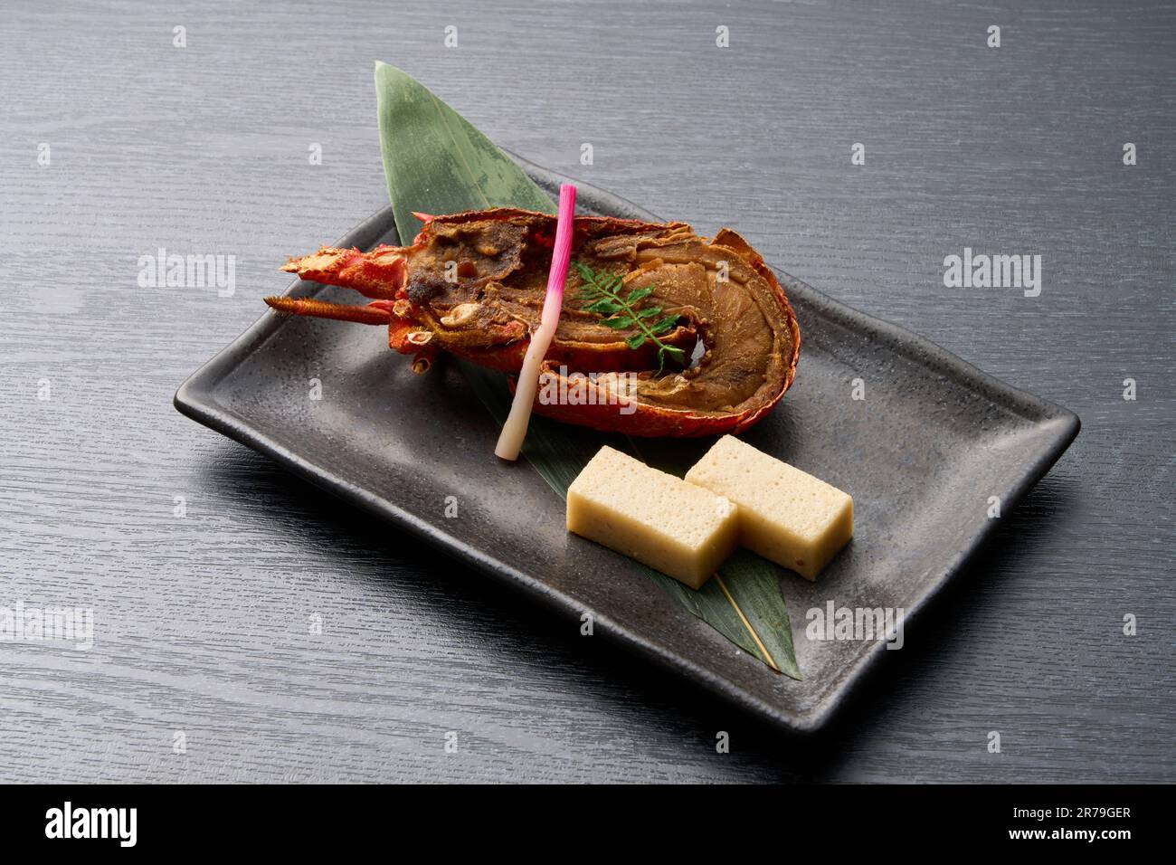 Cuisine japonaise, homard ISE grillé sur carrelage Banque D'Images