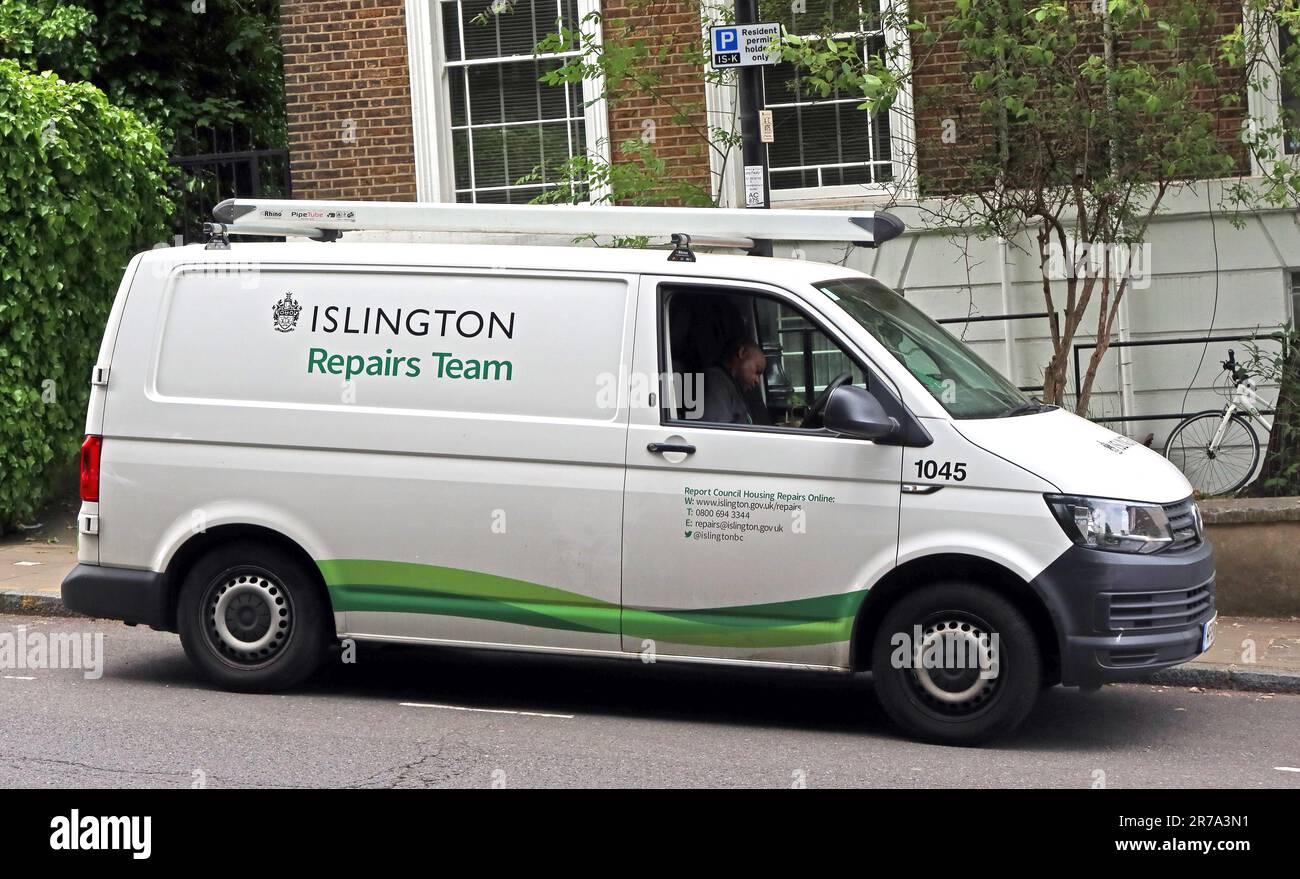 Véhicule de marque blanc de l'organisation de travail direct du conseil d'Islington soutenant les réparations de logements, la maintenance et les services publics locaux Banque D'Images