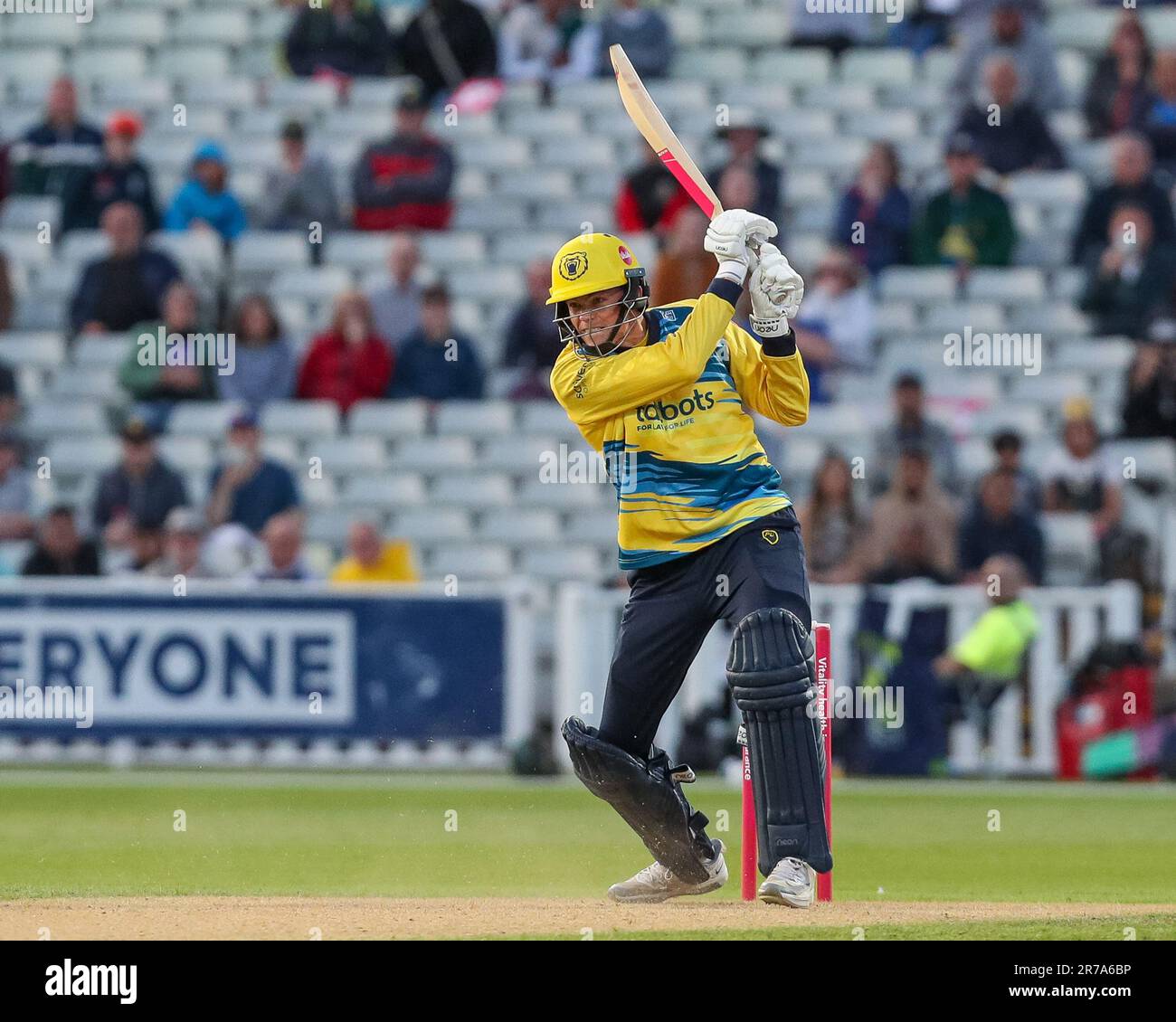 Henry Brookes en action pour les ours à Birmingham, Royaume-Uni, le 3 juin 2023, lors du match Blast Vitality T20 entre Birmingham Bears & Notts Outlaws Banque D'Images