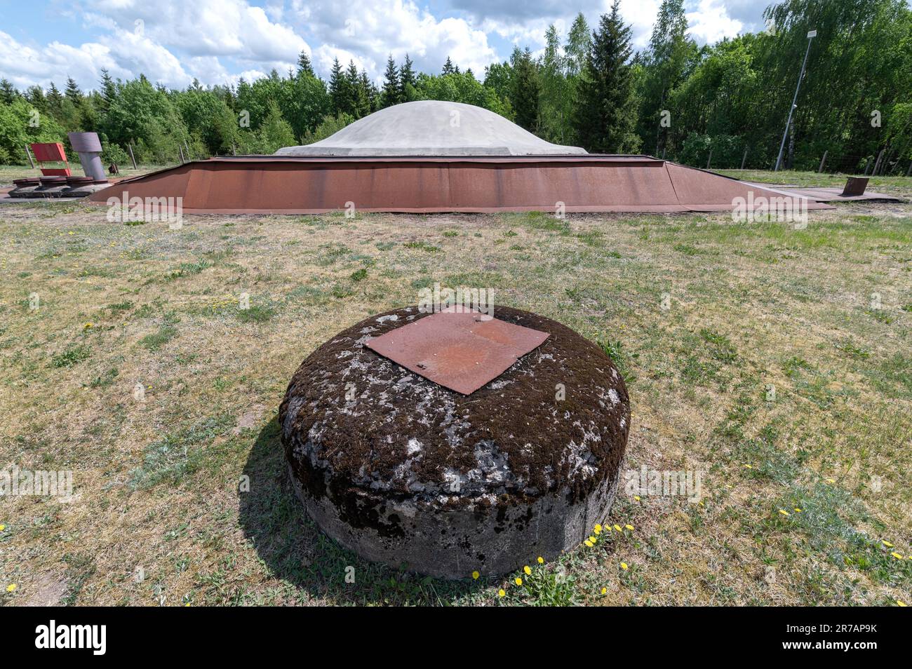Un vieux silo de missiles nucléaires soviétiques Banque D'Images