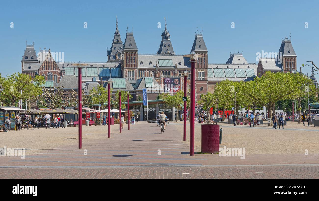 Amsterdam, pays-Bas - 15 mai 2018 : Musée national des Arts et de l'Histoire du Rijksmuseum le jour du Printemps. Banque D'Images