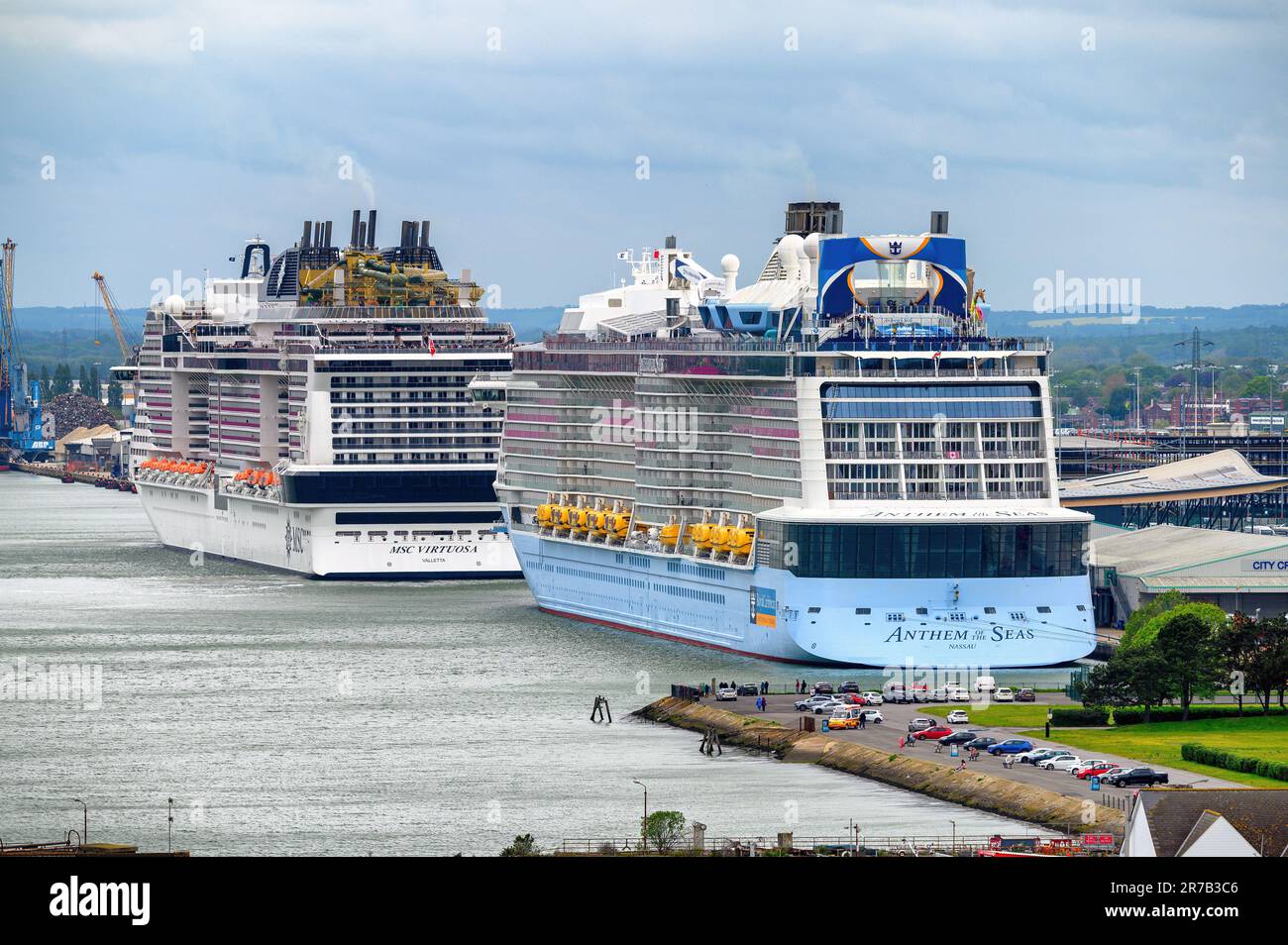 Bateaux de croisière amarrés à Southampton, le port de croisière le plus achalandé du Royaume-Uni - mai 2023. Banque D'Images