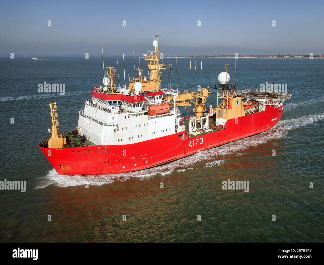 Le navire de patrouille sur la glace Antarctique de la Marine royale HMS Protector (A173). Banque D'Images