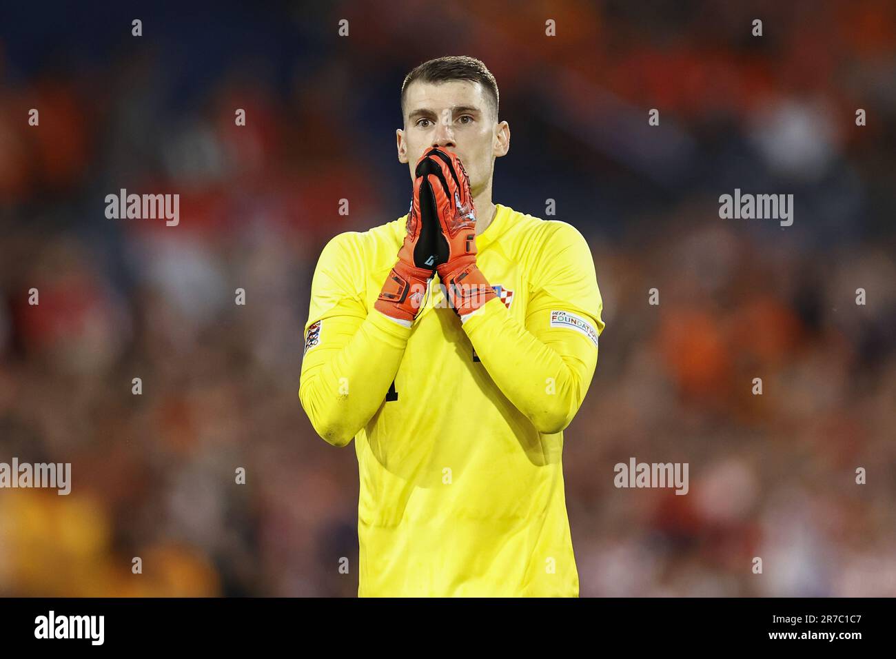ROTTERDAM - le gardien de but de Croatie Dominik Livakovic pendant le match semi-fin de la Ligue des Nations de l'UEFA entre les pays-Bas et la Croatie à Feyenoord Stadion de Kuip on 14 juin 2023 à Rotterdam, pays-Bas. ANP MAURICE VAN STEEN pays-bas hors - belgique hors Banque D'Images